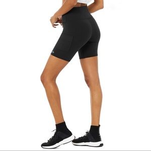 Alo Yoga biker shorts